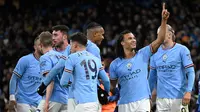 Manchester City berhasil membungkam Arsenal dengan skor 1-0 pada laga putaran keempat Piala FA di Stadion Etihad, Sabtu (28/1/2023) dini hari WIB. Gol tunggal kemenangan City dicetak Nathan Ake. (AFP/Oli Scarff)