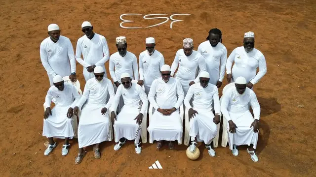 Potret Gamis Adidas yang Kembali Dirilis untuk Sambut Ramadhan 2025