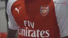 Berita video tentang Alexandre Lacazette memakai jersey Arsenal untuk pertama kali setelah pindah ke klub asal London utara tersebut.
