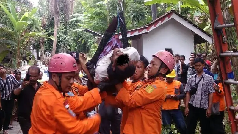 Tebang Batang Pohon Nangka, Warga Bantul Tewas Tersengat Listrik