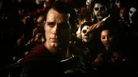 Trailer Superman vs Batman bocor di dunia mayab dengan bahasa Portugis. (foto: variety)