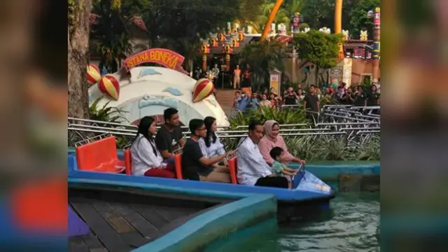 Presiden Jokowi mengajak keluarganya ke Dufan