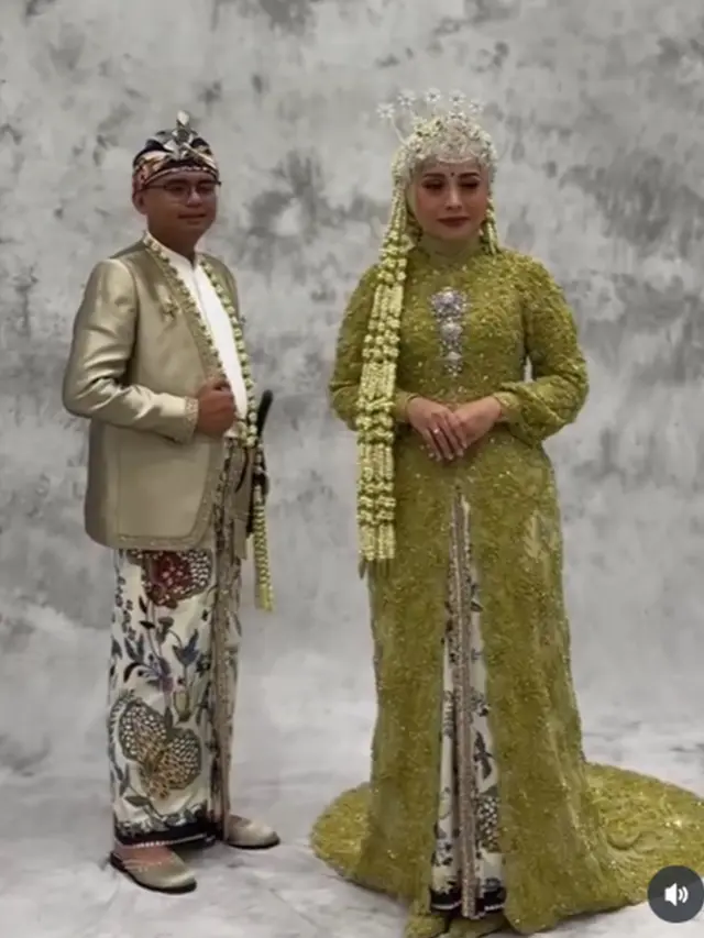 6 Potret Penampilan Putri Karlina Menantu Dedi Mulyadi di Rangkaian Pernikahan