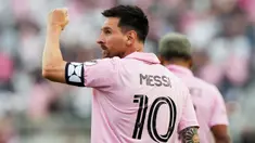 Pemain Inter Miami Lionel Messi bereaksi setelah mencetak gol ke gawang Atlanta United pada pertandingan sepak bola Piala Liga di Fort Lauderdale, Florida, Amerika Serikat, Selasa (25/7/2023), Lionel Messi yang tampil sebagai starter mencetak dua gol pada pertandingan yang berakhir dengan skor 4-0 untuk kemenangan Inter Miami. (AP Photo/Lynne Sladky)