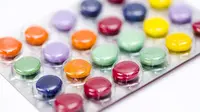 Obat Quetapine mengakibatkan lemas dan sakit perut jika diberikan pada individu yang sehat. (foto: Daily Mail)