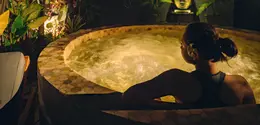 Konsep Kamar Solek sendiri diambil dari ruang kecantikan perawatan tradisional perempuan Indonesia (Sumber: House of Tugu Jakarta)