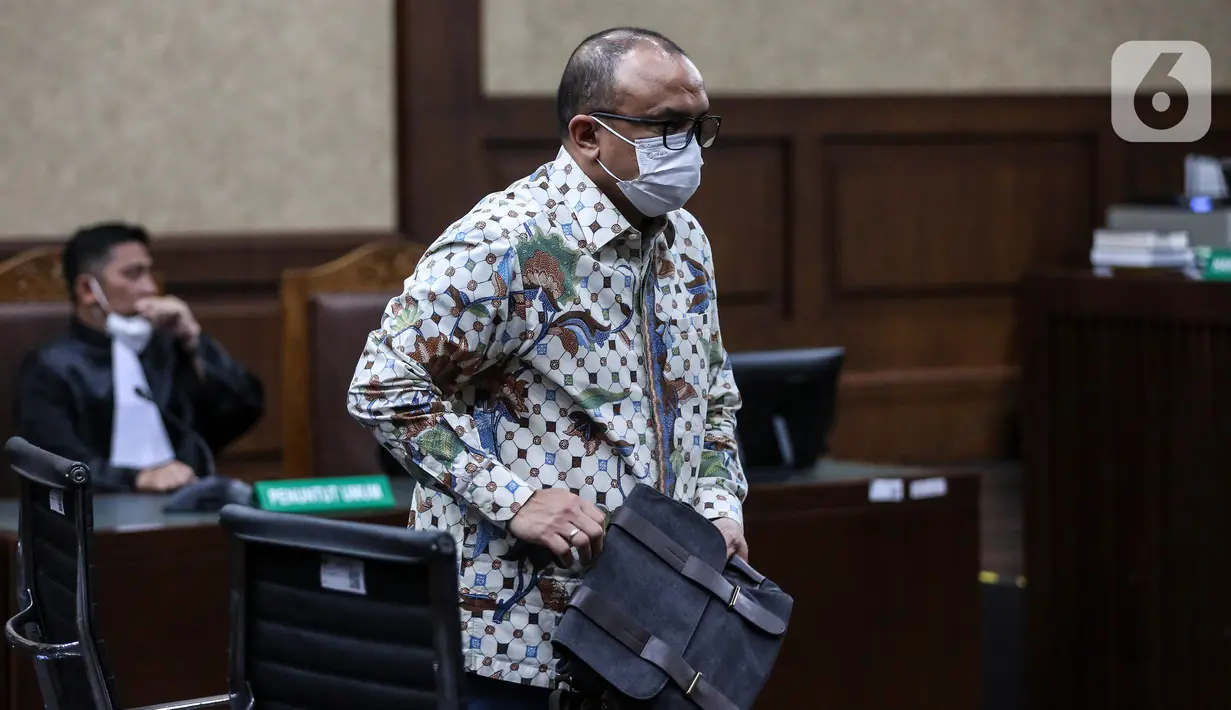 Dalam dakwaan Jaksa, Anang disebut menerima keuntungan sebesar Rp 5 miliar. (Liputan6.com/Johan Tallo)