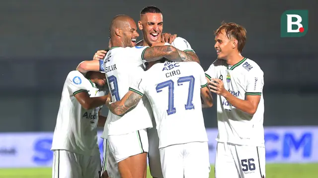 Dewa United vs Persib Bandung - BRI Liga 1 2023/2024