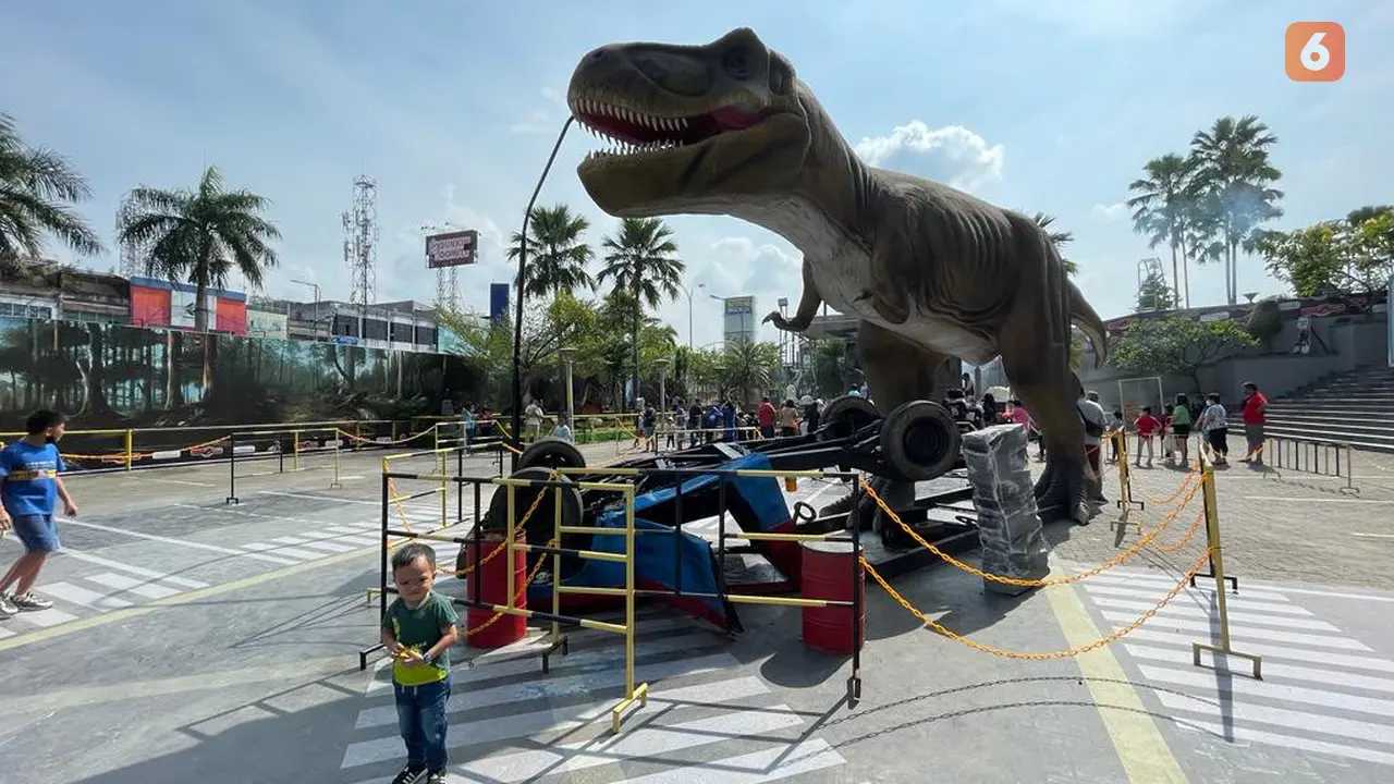 Wahana Dino Land