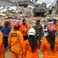 Basarnas masih mencari dan mengevakuasi korban gempa di Mamuju dan Majene, Sulbar. (Foto: Liputan6.com/Abdul Rajab Umar)