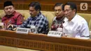 Diketahui, rapat tersebut sedianya digelar pada Senin, 26 Agustus 2024, namun menjadi dimajukan ke Minggu (25/8/2024). (merdeka.com/Arie Basuki)