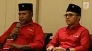 Bupati Banyuwangi Abdullah Azwar Anas bersama Bupati Boven Digoel Benediktus Tambonop menjadi pembicara dalam serial diskusi dalam rangkaian Kongres PDI P ke V di Bali, Jumat (9/8/2019). Diskusi membahas "Kepala Daerah Bongkar Rahasia PDI Perjuangan Menang Dalam Pilkada. (Liputan6.com/Johan Tallo)