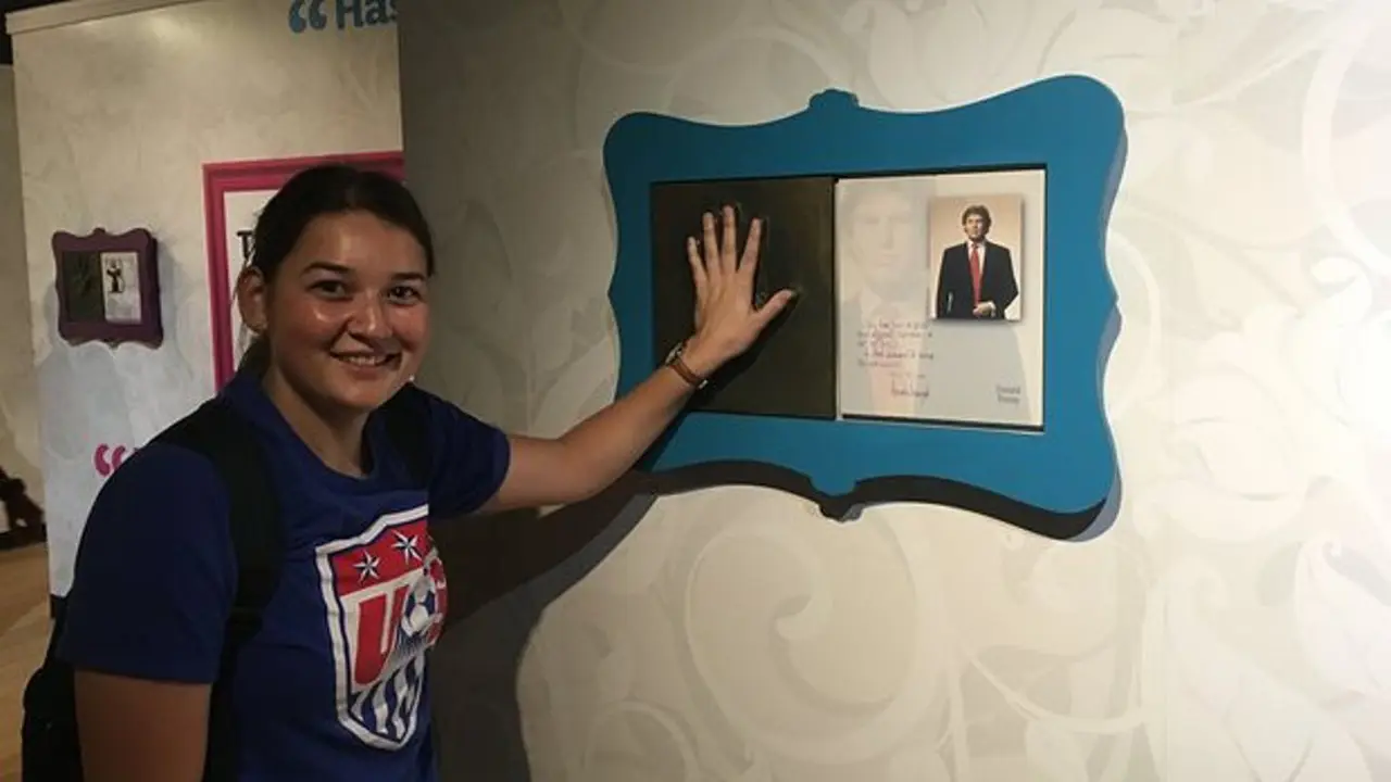 'Tangannya Kecil', Reaksi Pengunjung Museum Atas Patung Trump