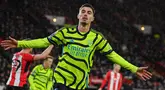 Kai Havertz dari Arsenal melakukan selebrasi usai mencetak gol saat pertandingan sepak bola Liga Premier Inggris melawan Sheffield United di Stadion Bramall Lane di Sheffield, Inggris, 4 Maret 2024. (AP Photo/Rui Vieira)