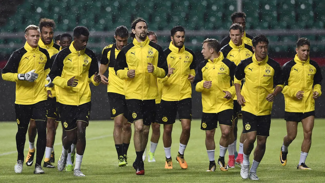 FOTO: Pierre-Emerick Aubameyang Bersiap Hadapi AC Milan