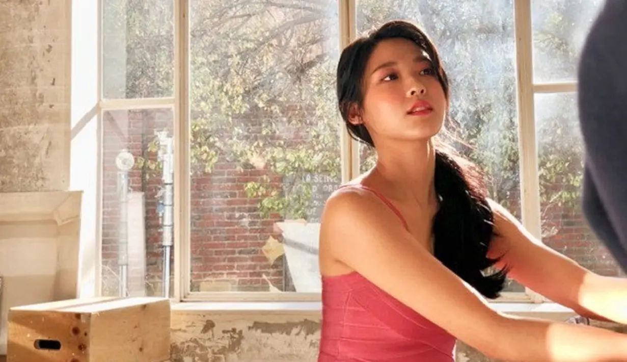 Seolhyun AOA pertama jadi bintang iklan saat membintangi produk SK Telecom. Akhirnya ia pun mendapatkan gelar TVCF Advertisment Awards 2015. (Foto: instagram.com/sh_9513)