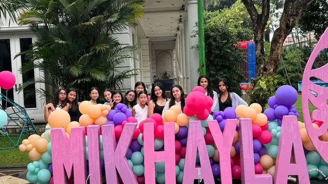 Mikhayla Putri Nia Ramadhani  saat Rayakan Ulang Tahun ke-12. [@ramadhaniabakrie]