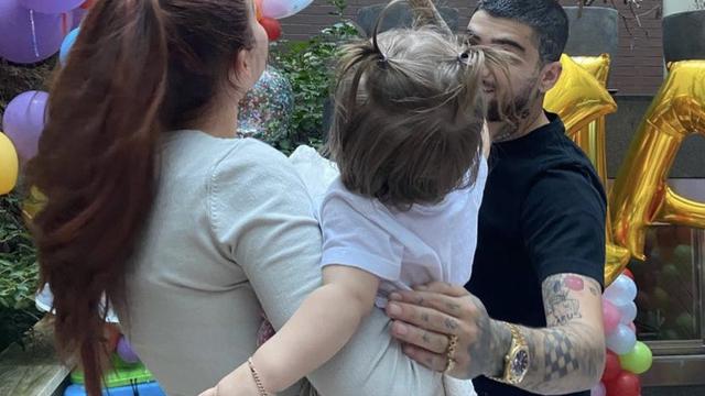 Momen Gigi Hadid Rayakan Ultah Pertama Baby Khai. (Sumber: Instagram/lanzybear)