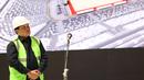 Menteri BUMN, Erick Thohir ketika hadir di Peresmian Topping Off Indoor Multifunction Stadium di Kompleks Gelora Bung Karno, Senayan, Jakarta, Jumat (13/1/2023) sore WIB. (Bola.com/Abdul Aziz)