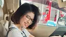 Berpose candid sembari pamer senyum dengan rambut acak-acakan, artis kelahiran 18 Oktober 2005 ini tetap memesona. Dalam momen pergi ke salon ini Anneth memakai kacamata untuk mendukung penampilannya jadi makin menarik. Sejak memulai karier pada tahun 2017, kehidupan, karier hingga penampilannya tentunya tak lepas dari perhatian netizen. (Liputan6.com/IG/@anneth.dlc)