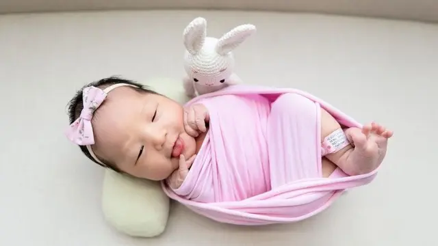 Potret imut Baby Julia Eden (Instagram/@jessicatanoe)