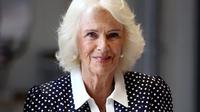 Ratu Camilla&nbsp;menghadiri acara&nbsp;meresmikan unit operasi Ambulans Udara Cornwall yang baru di Newquay, Inggris barat daya, pada 2 September 2025. (Chris Jackson/POOL/AFP)