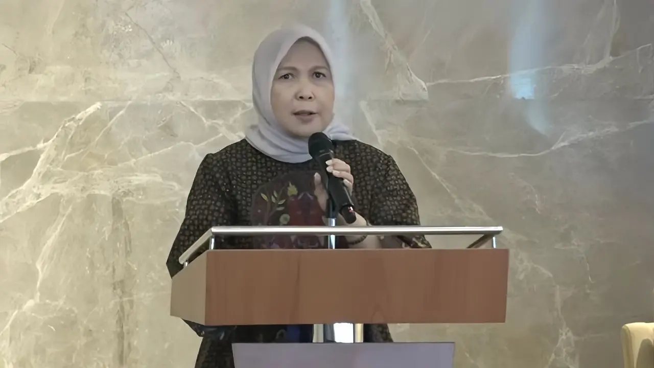 Kepala Badan Kebijakan Perdagangan Kementerian Perdagangan (Kemendag)  Fajarini Puntodewi, dalam Gambir Trade Talk, di Jakarta, Selasa (19/11/2024). (Tira/Liputan6.com)