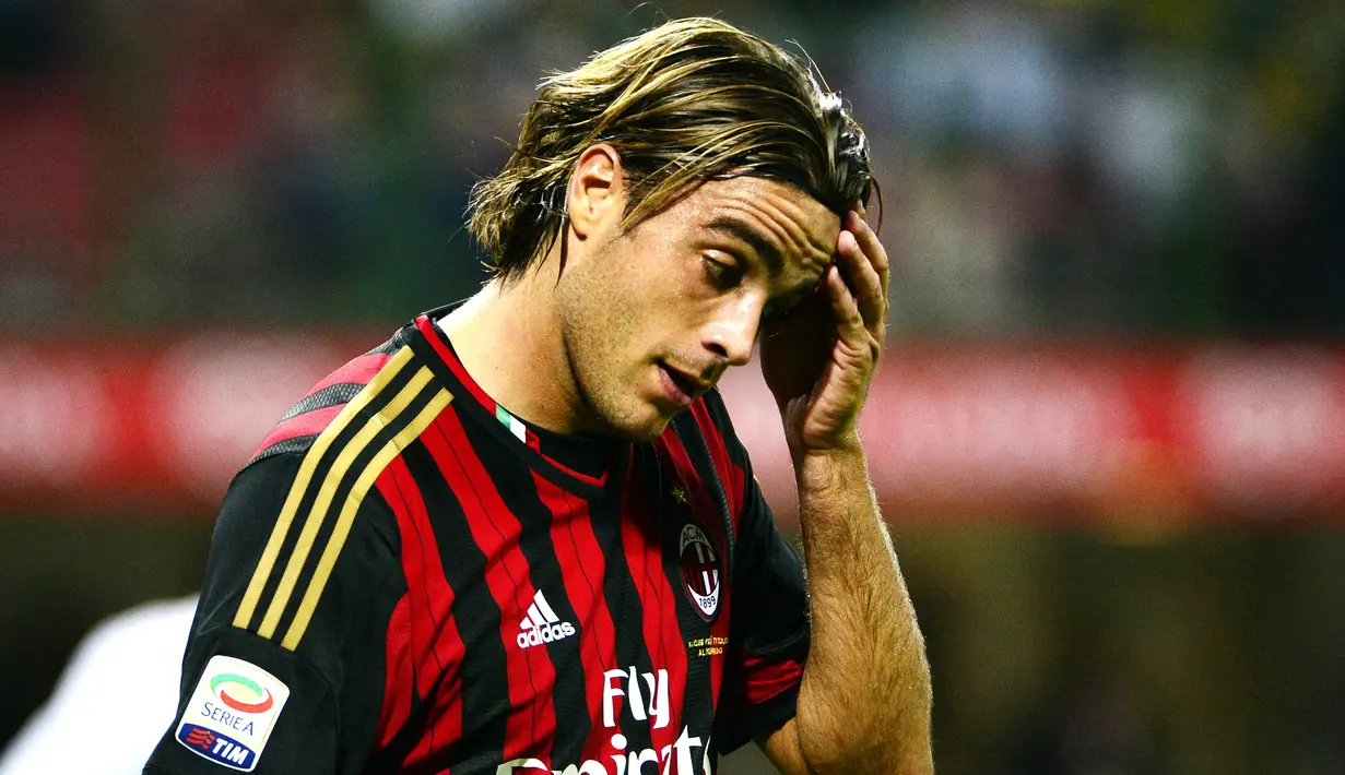 Alessandro Matri - Pemain binaan AC Milan ini hanya mampu mencetak satu gol selama memakai jersey Rossoneri. (AFP/Olivier Morin)