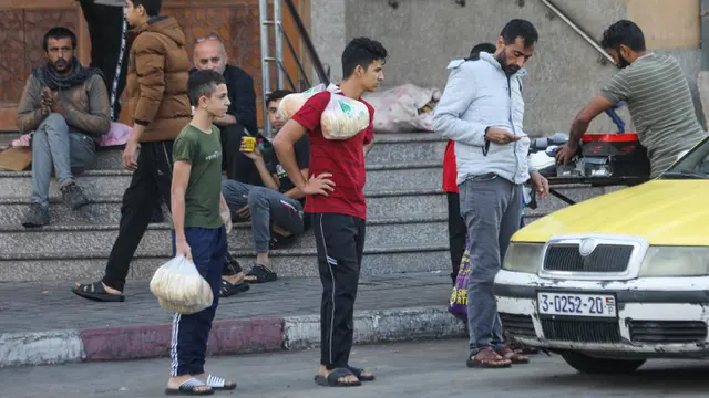Warga Gaza Krisis Air dan Makanan