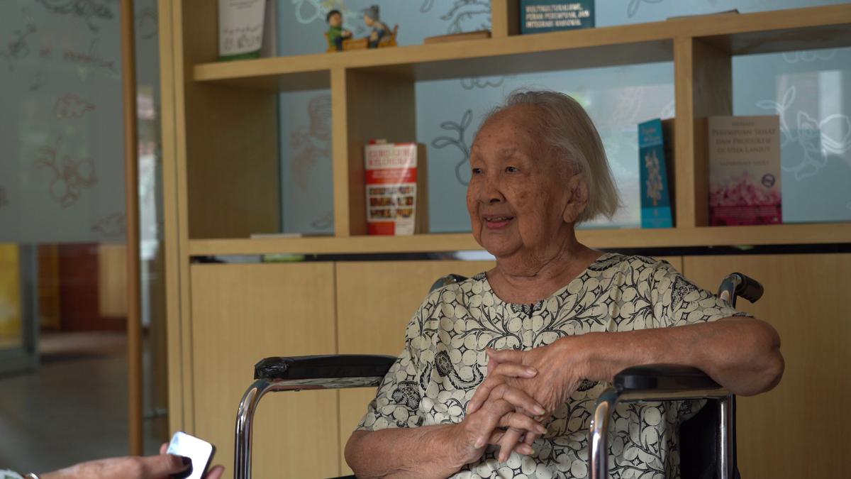 Rahasia Hidup Sehat Profesor Saparinah Sadli Jelang Usia Satu Abad, Bahagia Tanpa Banyak Pantangan