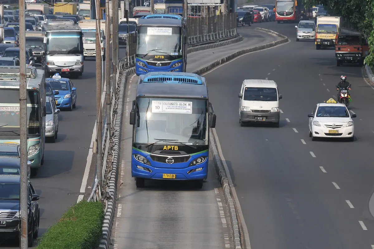 Tak Mau Ikut Aturan, Ahok Ancam 'Makan' APTB