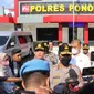 Kapolda Jawa Timur Irjen Pol Nico Afinta turun gunung ke Ponorogo. (Dian Kurniawan/Liputan6.com)