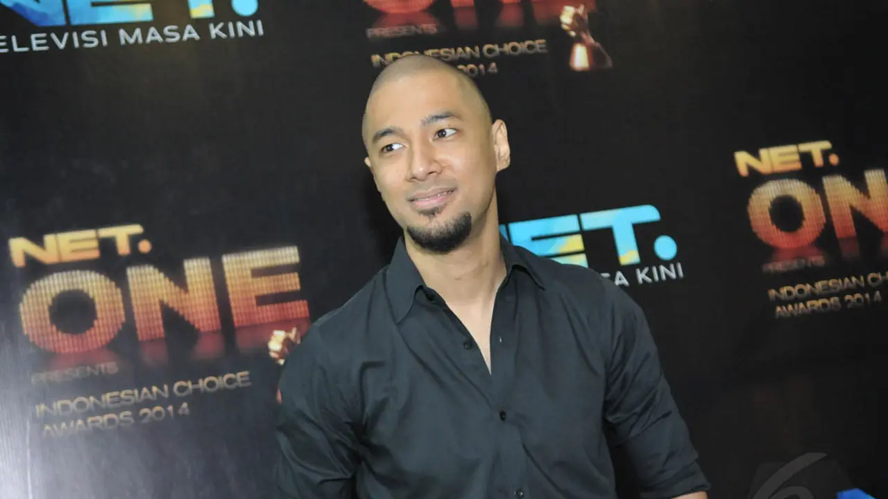 Terjun ke Dunia Politik, Marcell Diceraikan Istri ?