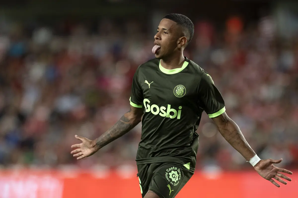 Savio alias Savinho beraksi bersama Girona di LaLiga