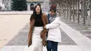 Tujuh tahun Shanju dan Jonatan pacaran, Bella Julianatha sudah kenal dekat dengan Jojo. Bahkan atlet tunggal putra itu turut bubuhkan ucapan selamat untuk kakak iparnya di unggahan Bella saat dilamar kekasihnya. Tak hanya Jonatan, beberapa teman Shanju seperti Kinal Devi dan Riskha Fairunnisa eks JKT48 hingga Mitzi Abigail kekasih Anthony Ginting. (Liputan6.com/IG/@shanju)
