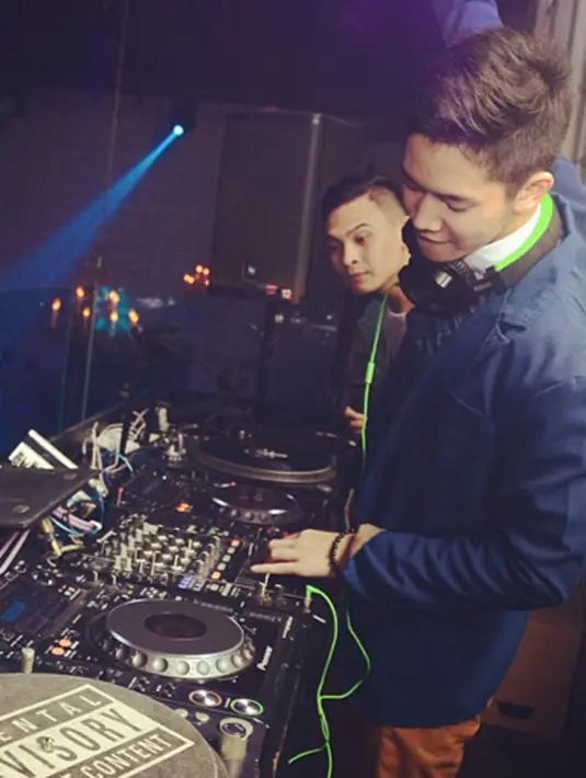 Aliran musik yang dipilih oleh Tristan Juliano adalah Disc Jockey yaitu DJ.  (viainstagram@tristanjulianos/Bintang.com)