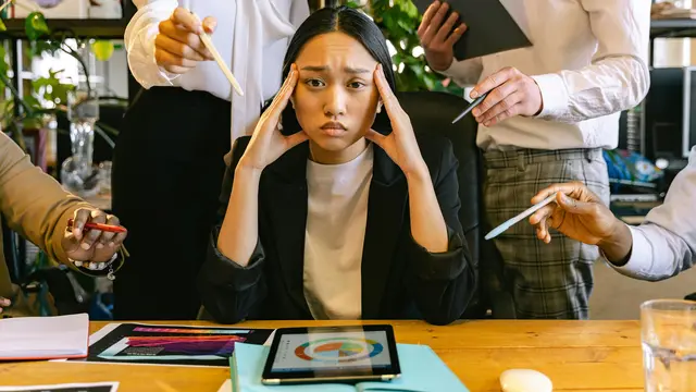 Burnout Pada Wanita Karir