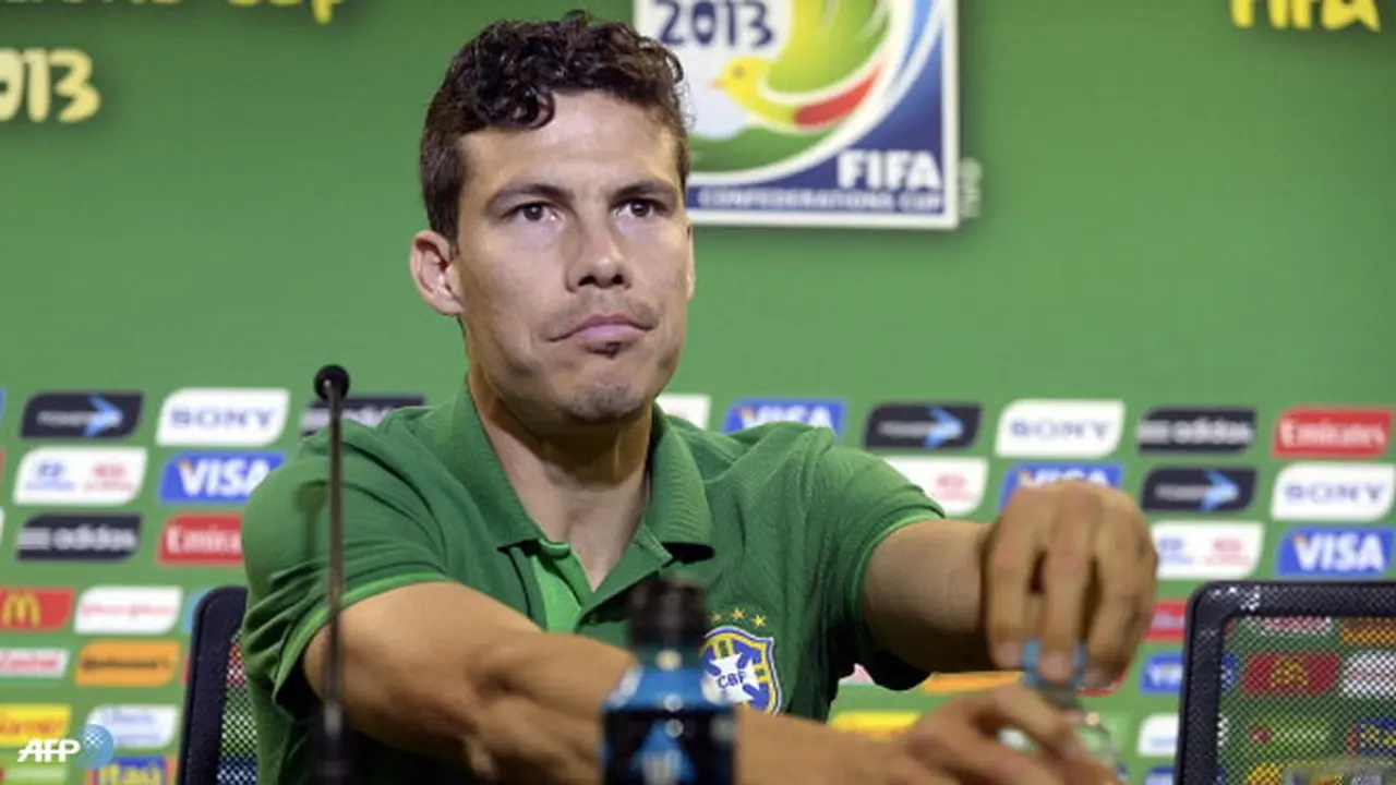 hernanes-130702b.jpg