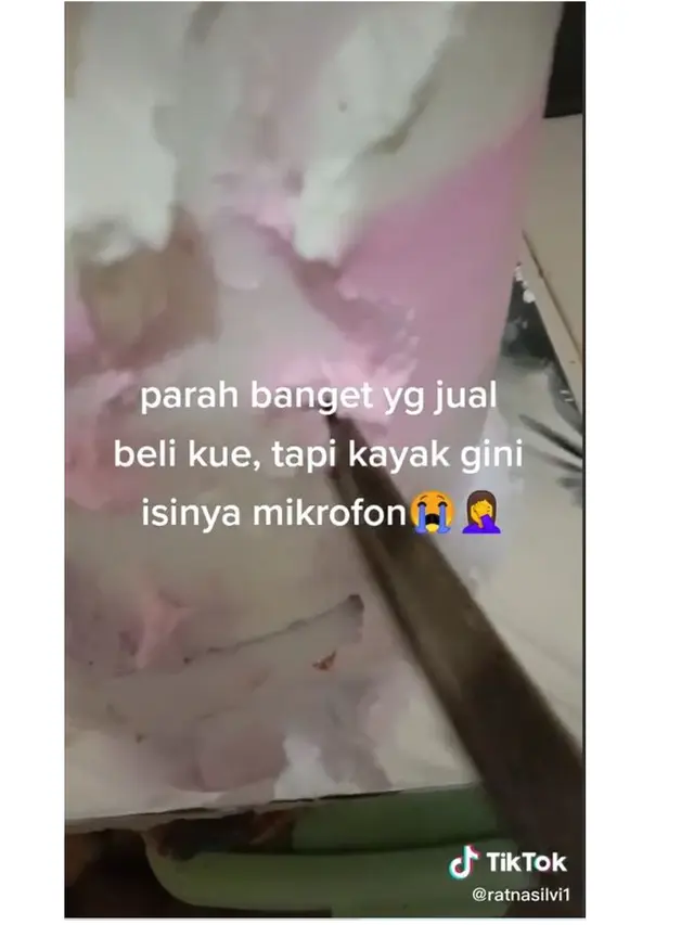 Wanita Ini Kesal Beli Kue Ulang Tahun Isinya Styrofoam, Tak Sesuai Ekspektasi