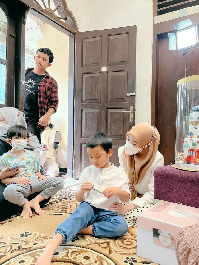 Ultah Yusuf Anak Larissa Chou