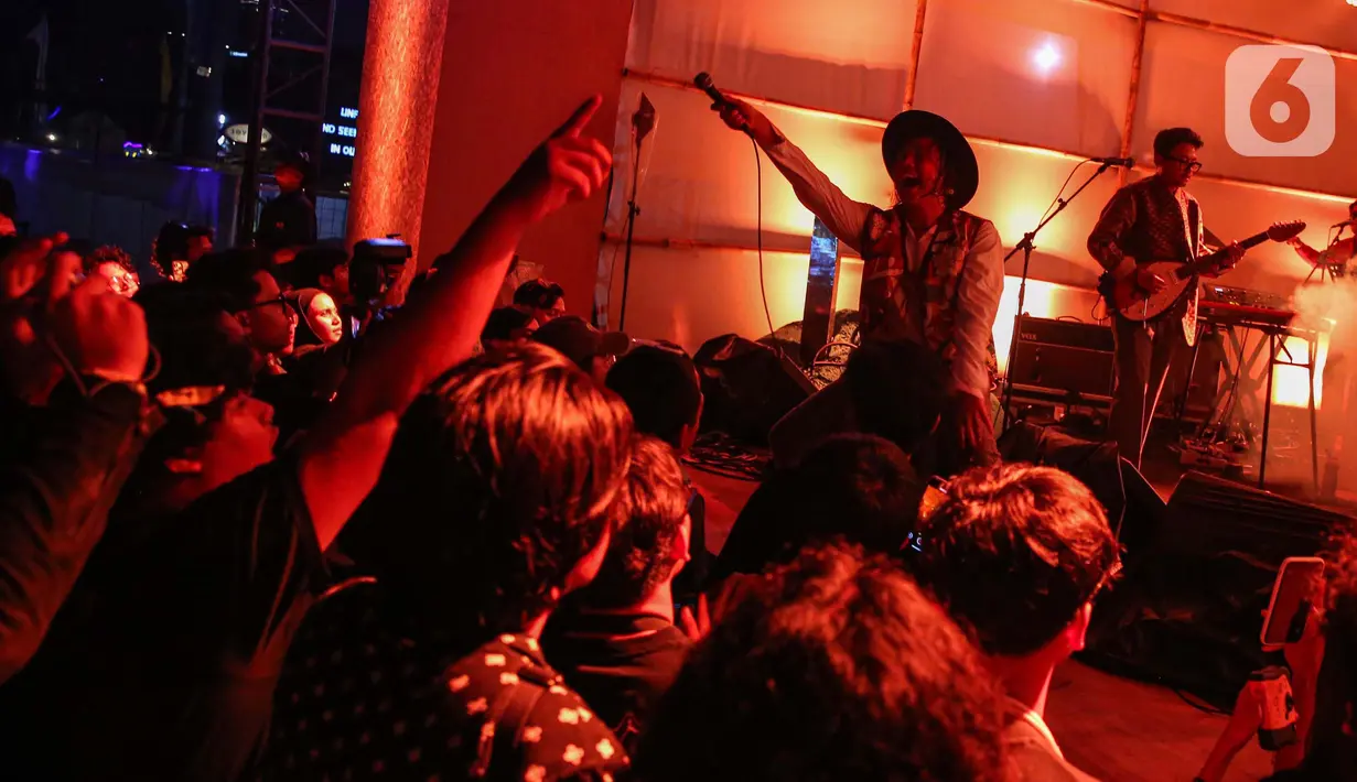 Galura Tropikalia merupakan tema album terbaru The Panturas yang baru saja dirilis pada Jumat, 22 November 2024. (Liputan6.com/Angga Yuniar)