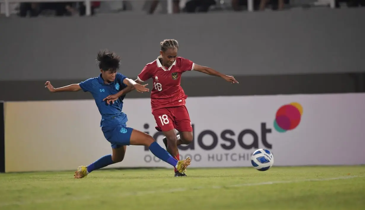 Timnas putri Indonesia harus mengakui keunggulan Thailand pada semifinal Piala AFF U-19 Putri 2023. (FOTO: Dok. PSSI)