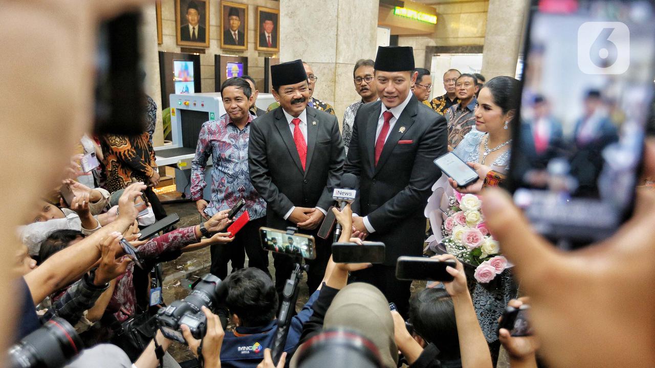 Wajah Semringah AHY saat Diperkenalkan ke Jajaran Kementerian ATR/BPN