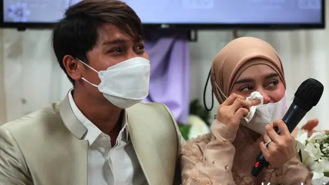 Umumkan Pernikahan, Ini 6 Momen Manis Lesty Kejora dan Rizky Billar saat Jumpa Pers