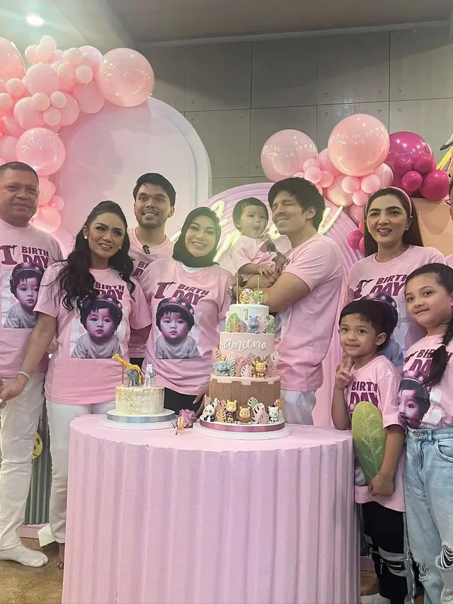 Perayaan ultah pertama Ameena putri Atta dan Aurel (Instagram/krisdayantilemos)