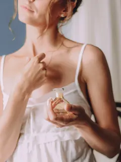 Mengenal lebih dalam bagaimana psikologi aroma bekerja mempengaruhi tingkat kepercayaan diri dan suasana hati Sahabat Fimela [Dok/Freepik.com/freepic.diller].