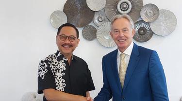 Kepala Otorita Ibu Kota Nusantara (OIKN) Bambang Susantono, bertemu dengan mantan Perdana Menteri Inggris Tony Blair di Jakarta pada Rabu (1/06/2022)
