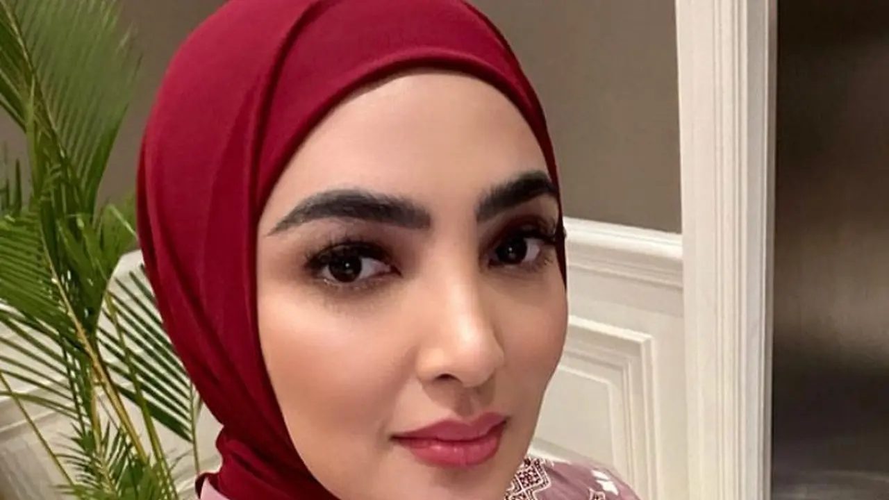 Inspirasi Outfit ke Pangajian dari Artis Tanah Air