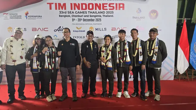 Kepulangan atlet loncat indah Indonesia usai tampil di SEA Games 2025