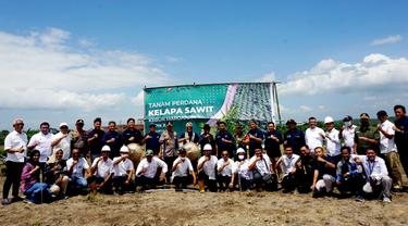 Holding Perkebunan Nusantara PTPN III (Persero) memulai proses budidaya kelapa sawit di wilayah Kabupaten Enrekang, Sulawesi Selatan.